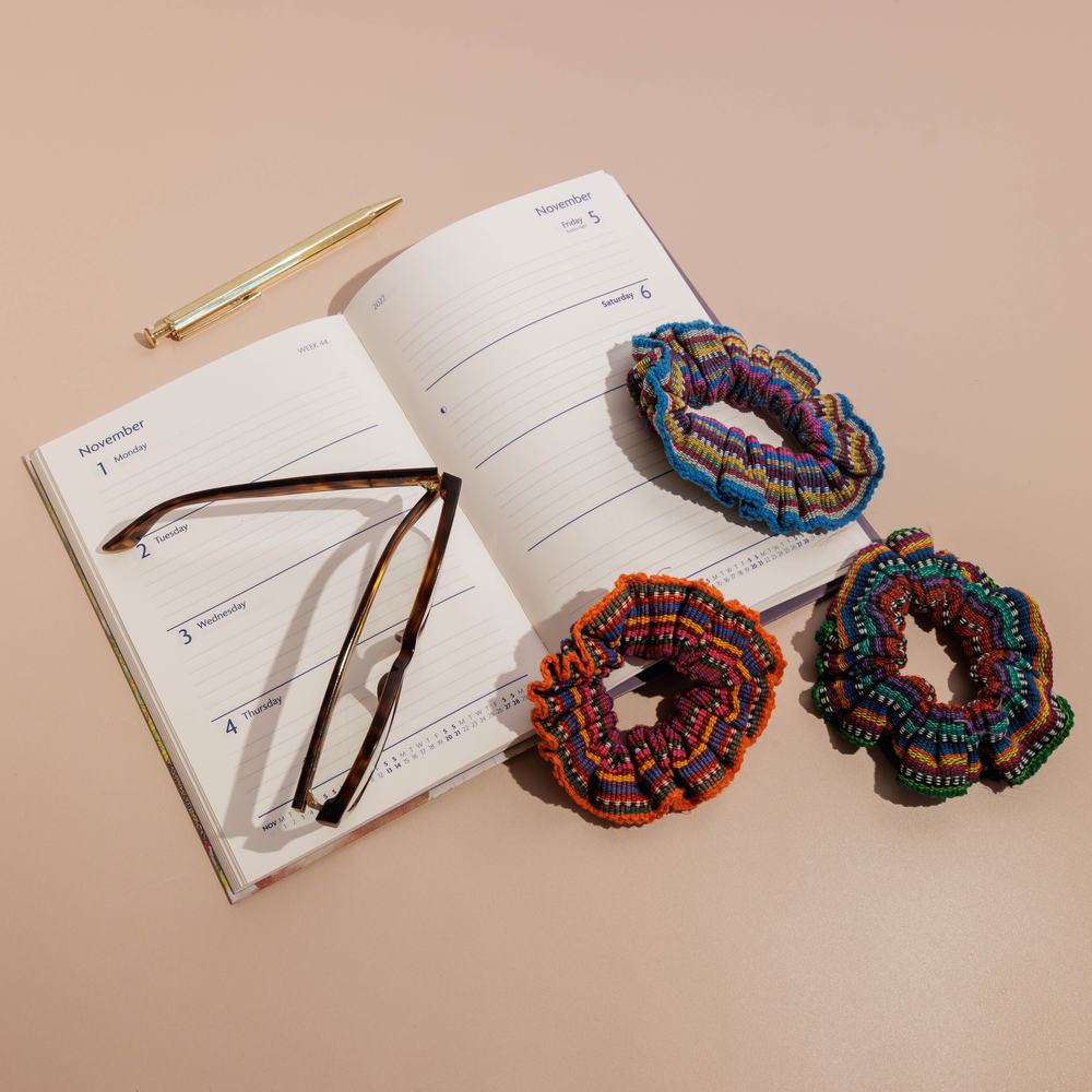 Woven colourful scrunchies from SbO