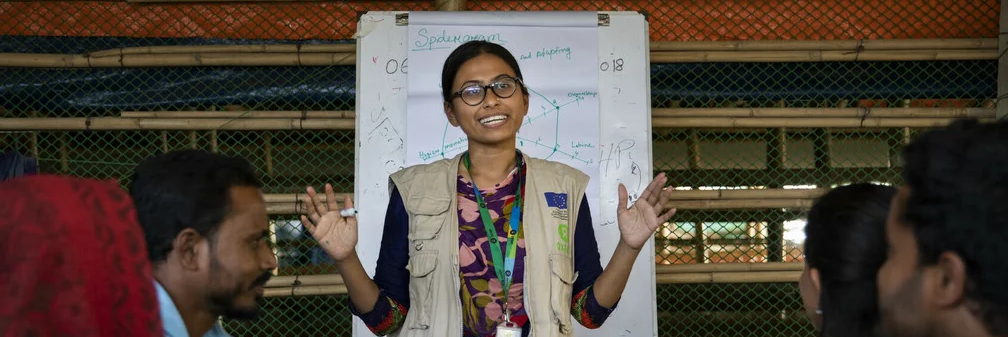 Iffat Tahmid Fatema is a Senior Innovation Officer for Oxfam. Here she talks to the Oxfam team about community consultation for WASH infrastructure. Photo: Salahuddin Ahmed