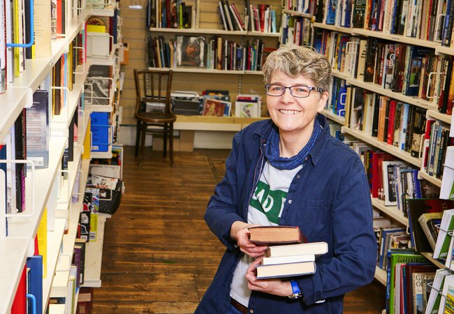 Helen volunteers at the Marylebone Oxfam shop. Glen Arkadieff/Oxfam