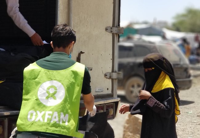 Hygiene kit distribution day 4 in Taiz, Yemen