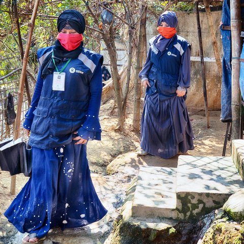 Oxfam volunteers Rejuana (left) and Monira, who work in the refugee camps at Cox's Bazar, Bangladesh.