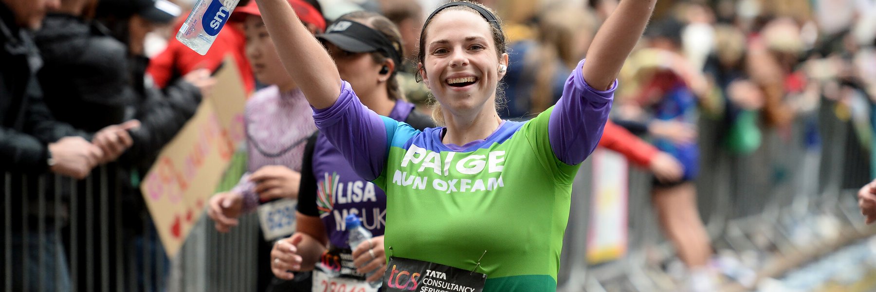 Paige Moeller running for Oxfam at London Marathon 2023.