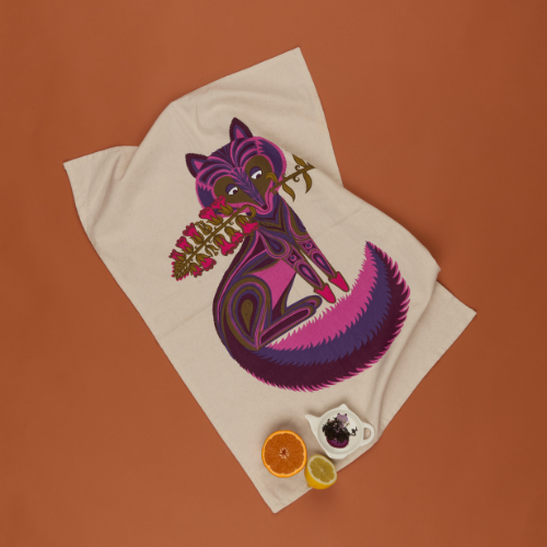 Tea towel and tea holder showcasing Belinda Lyon's fox design.